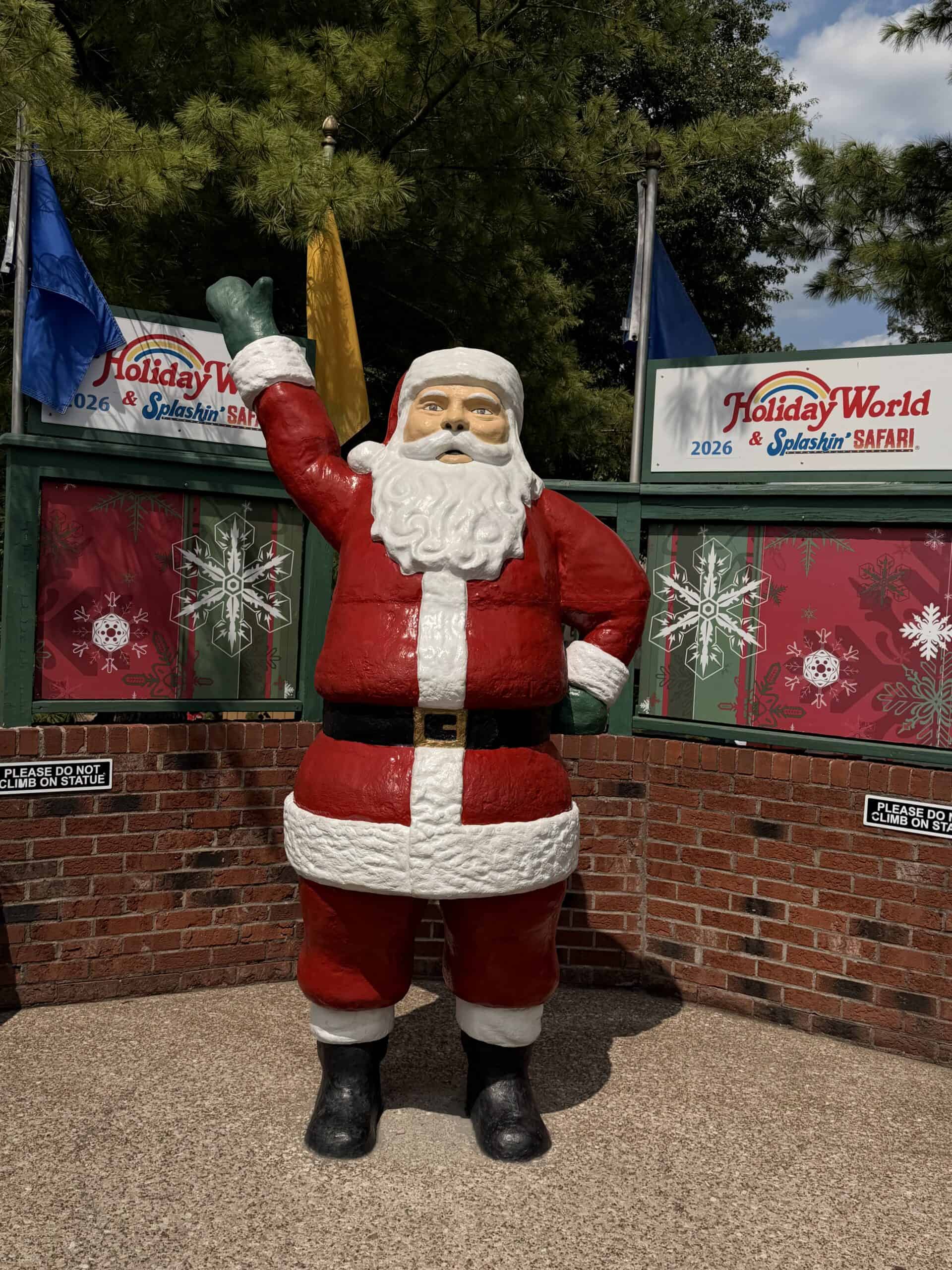 holiday world santa claus indiana welcome sign with santa waving at the park entrance