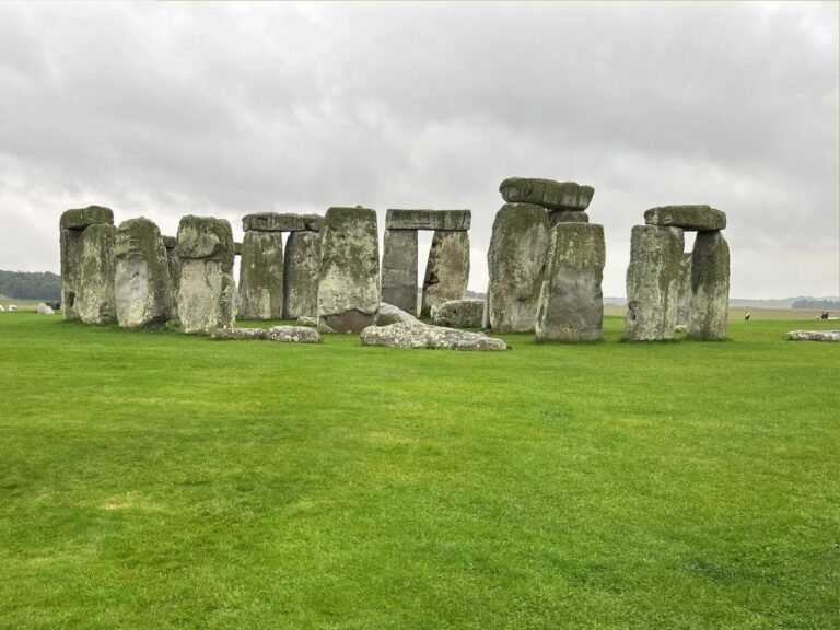 Stonehenge vacation itinerary pros and cons of visiting England's iconic landmark