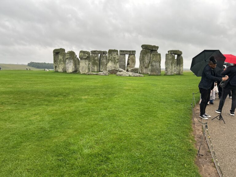 The iconic prehistoric stone circle monument featured in our Stonehenge vacation itinerary planning guide.