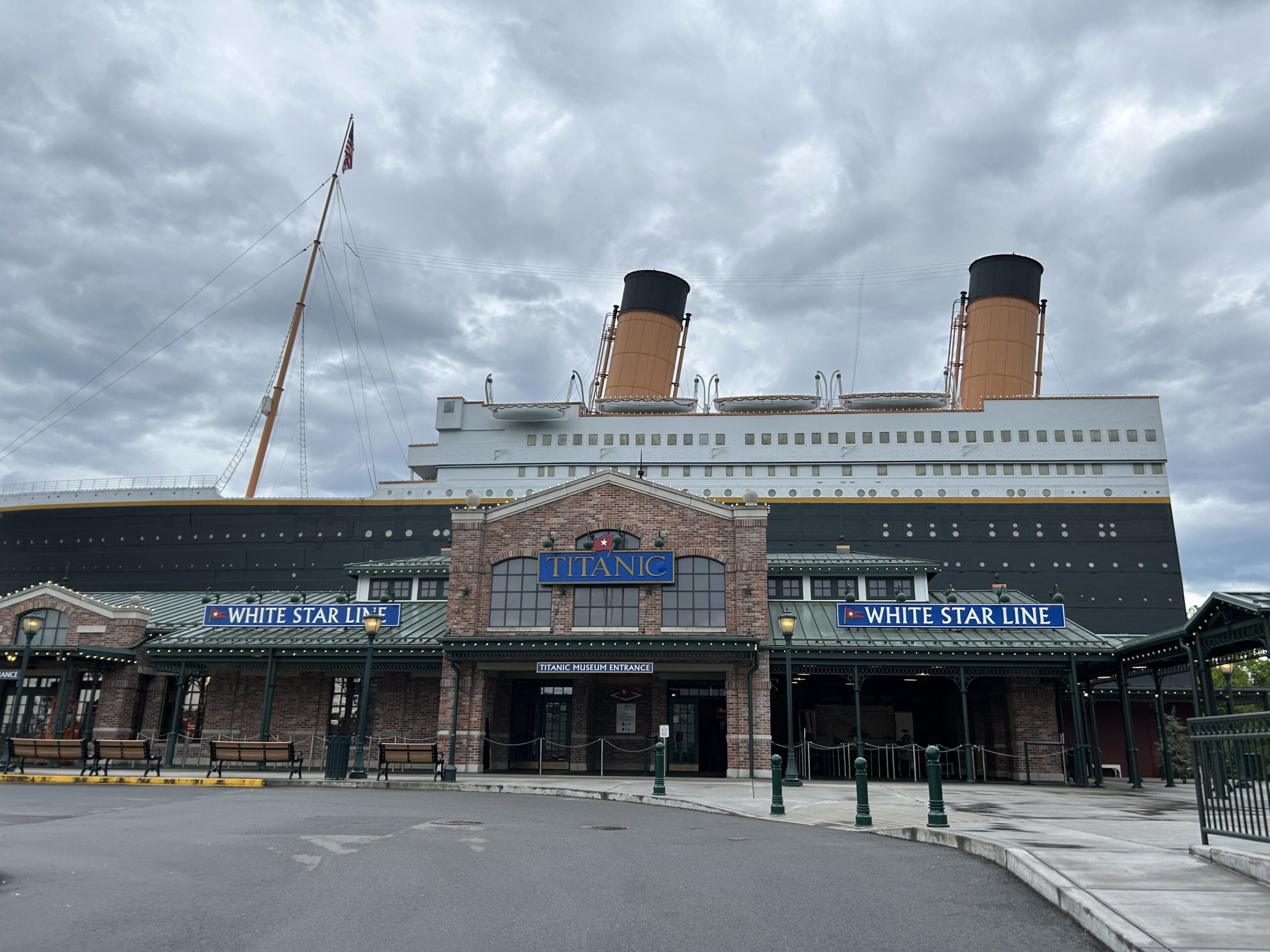 The massive Titanic Museum Pigeon Forge ship replica facade and White Star Line entrance gates in Tennessee.
